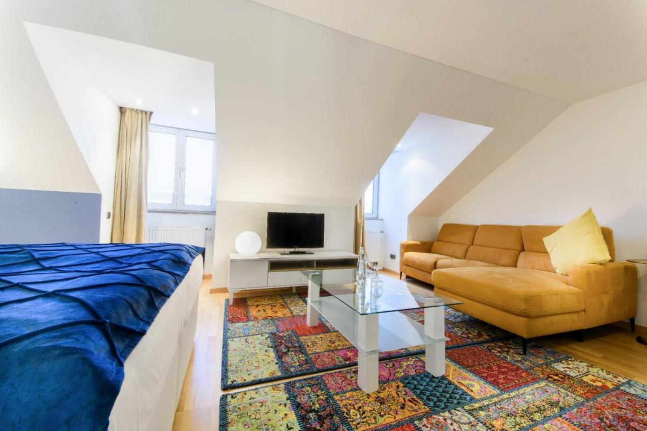 Rivoli 3*